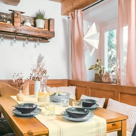 Berghaus Alma - Urlaub Zwischen Berg Und Fluss Apartment