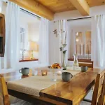 Berghaus Alma - Urlaub Zwischen Berg Und Fluss شقة *